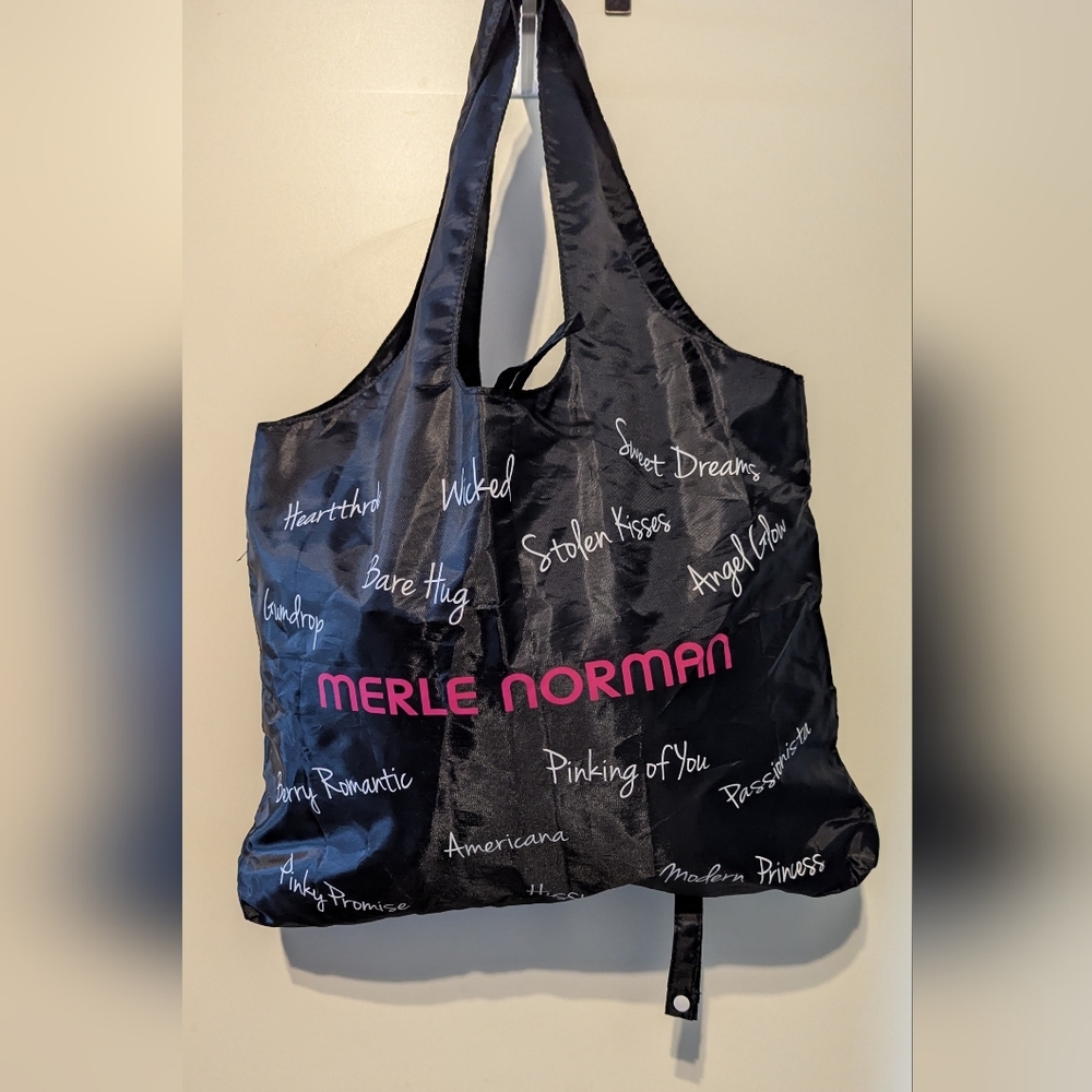 Merle Norman Compact Tote  Shopping Bag Fun Printable Words Nwot